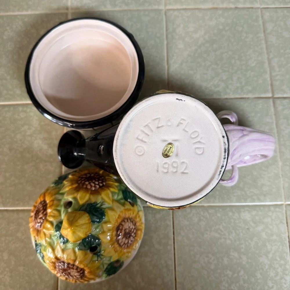 Vintage 1992 Fitz and Floyd Sunflower Watering Can Potpourri Jar Garlic Keeper